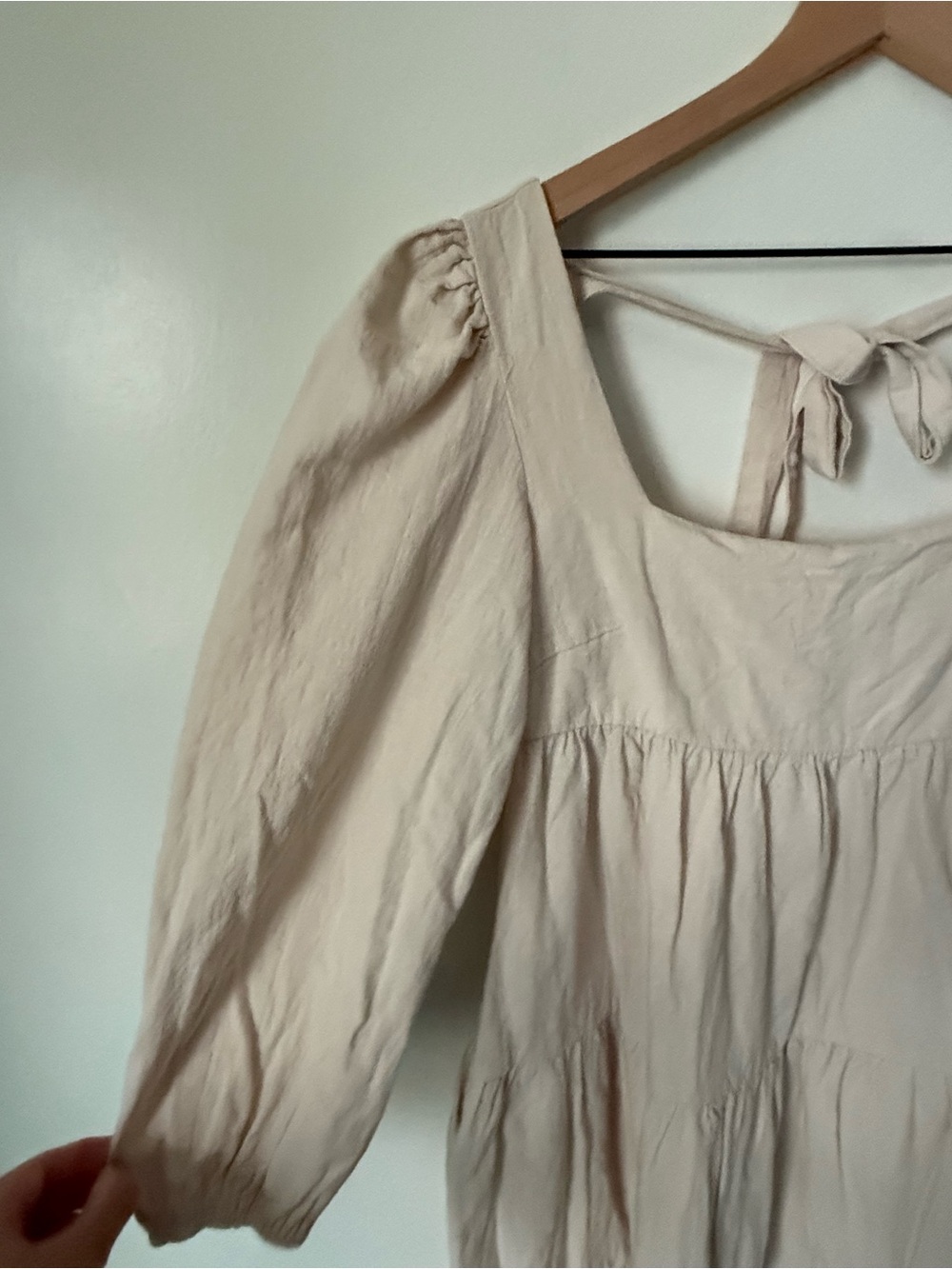 Jacqui E Cream Tiered Midi Dress - Picture 2 of 11